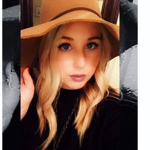 Meet your Posher, Kate